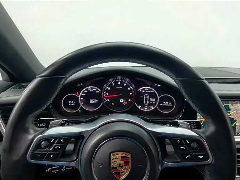 Porsche Panamera 2017 — Photo 11/16