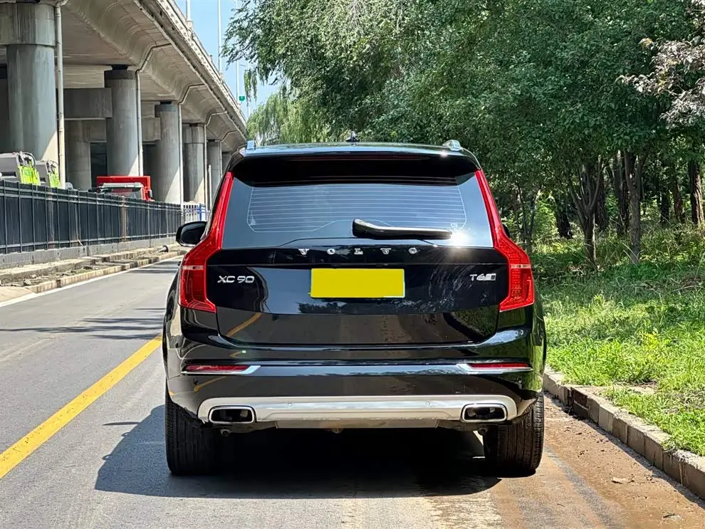 Volvo XC90 2019 — ფოტო 4/13