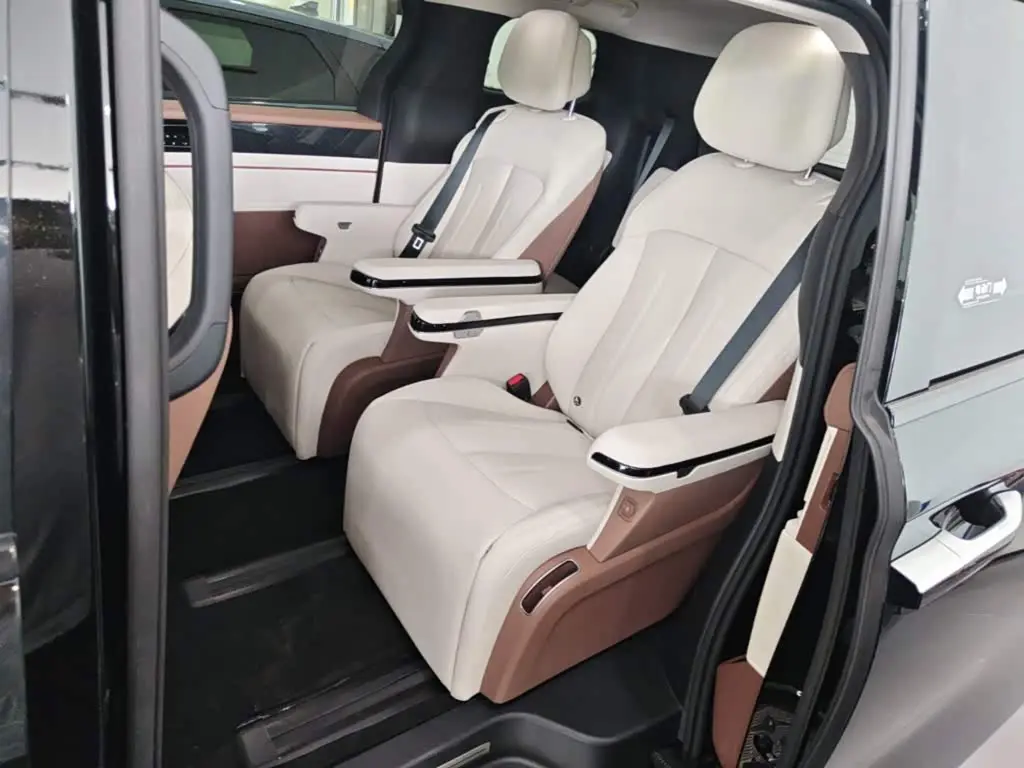 BYD Xia 2025 — Фото 17/20