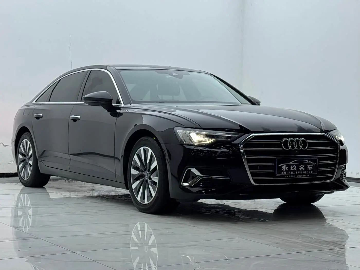 Audi A6L 2023 — Photo 2/17
