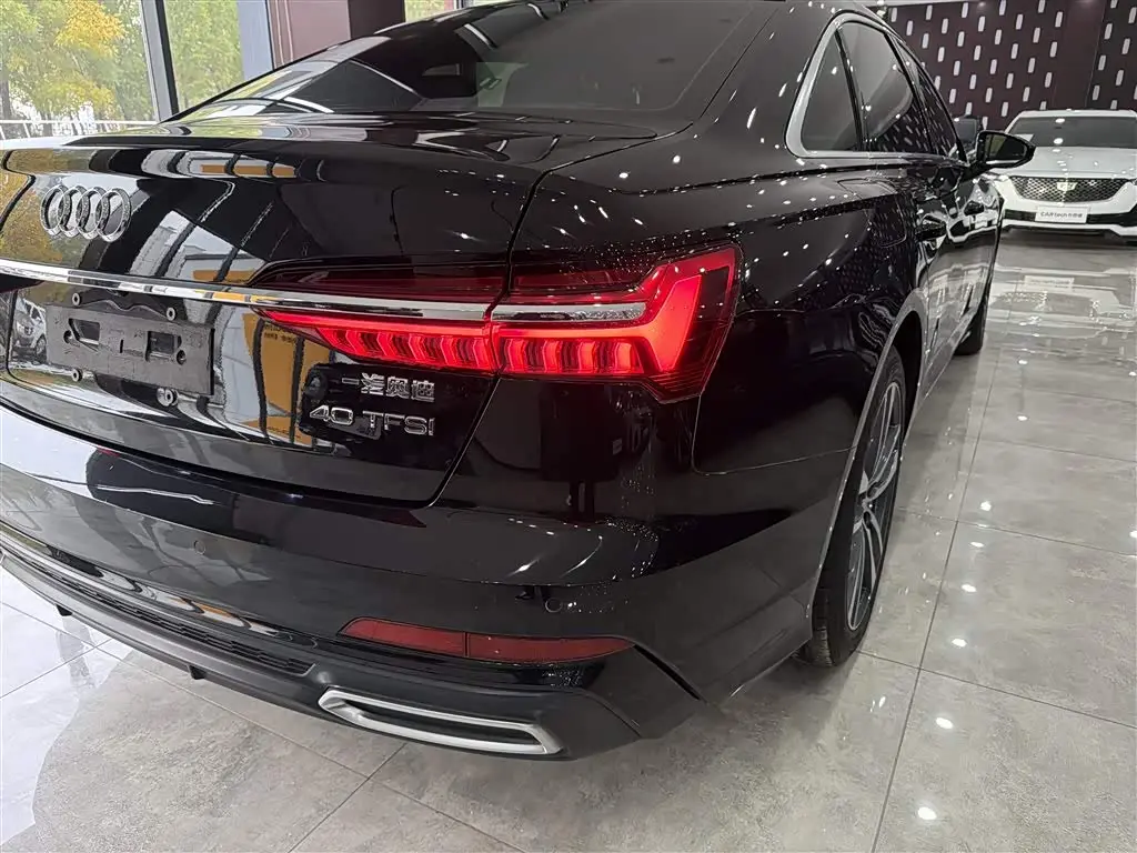 Audi A6L 2021 — Şəkil 11/13