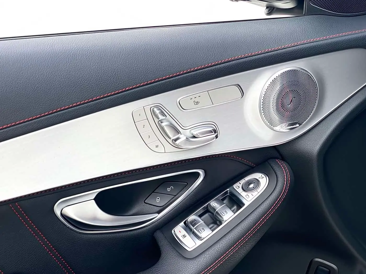 Mercedes-Benz GLC AMG 2018 — Şəkil 18/20