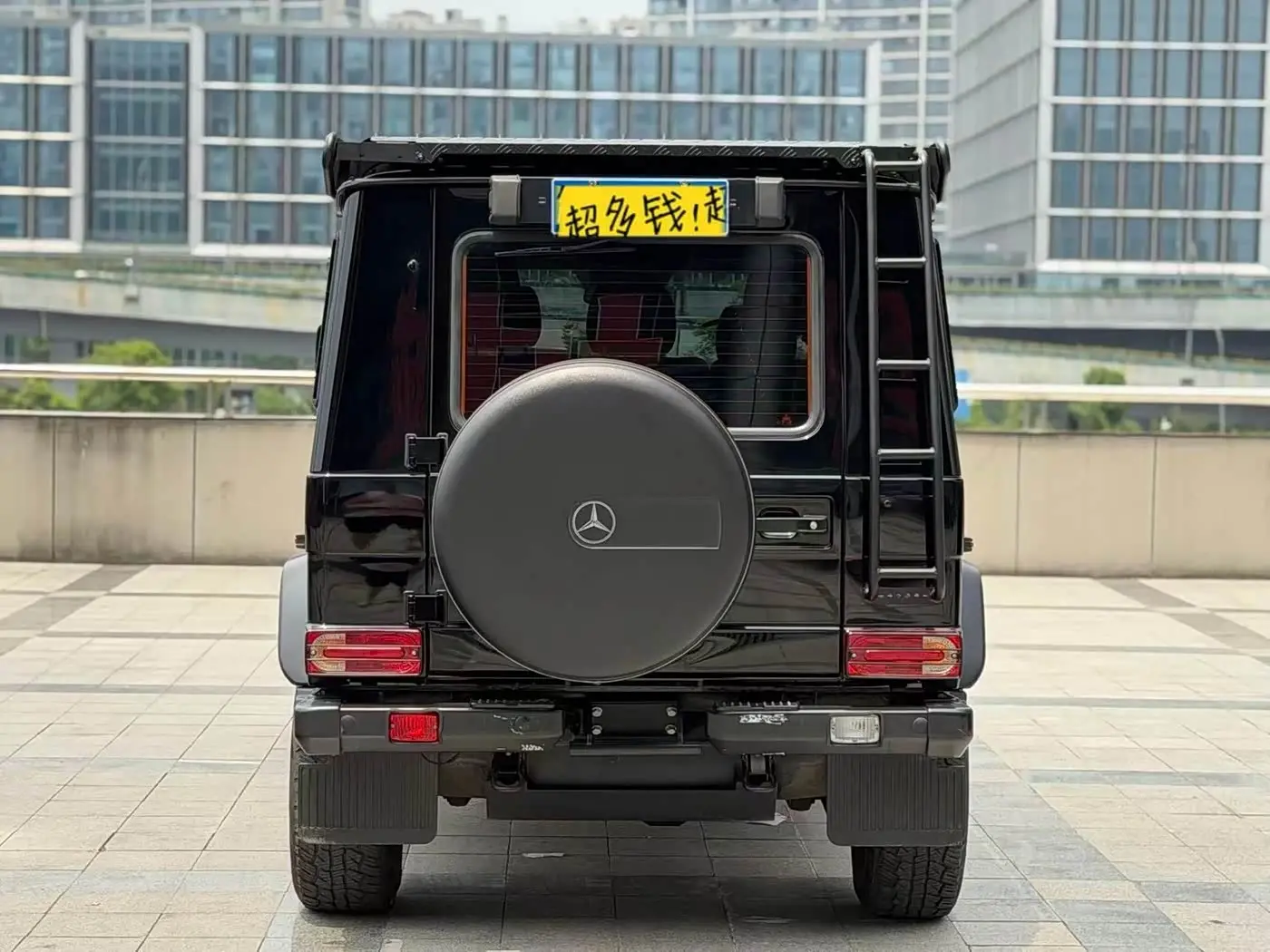 Mercedes-Benz G-Class 2018 — Фото 4/20