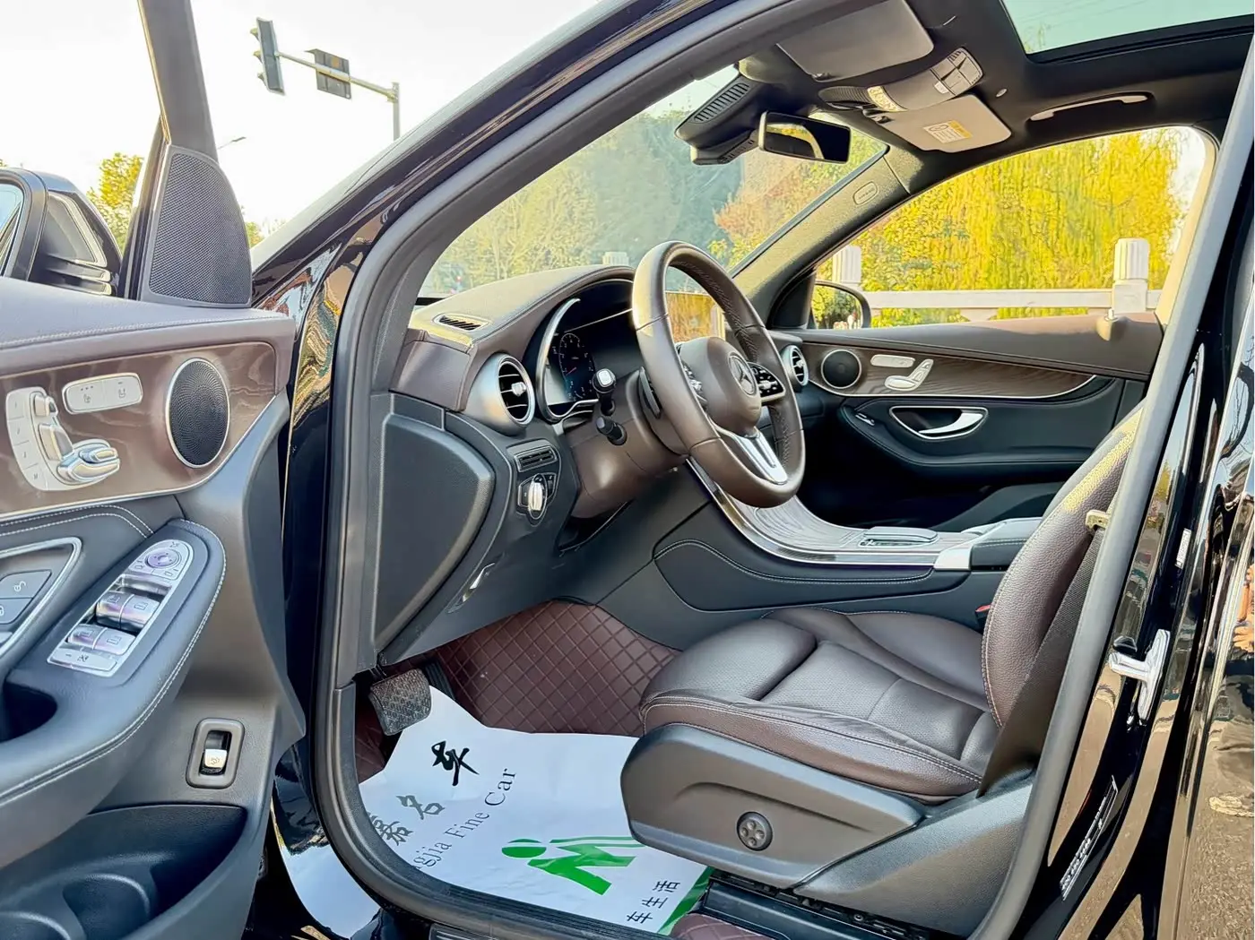 Mercedes-Benz GLC 2020 — Şəkil 4/9