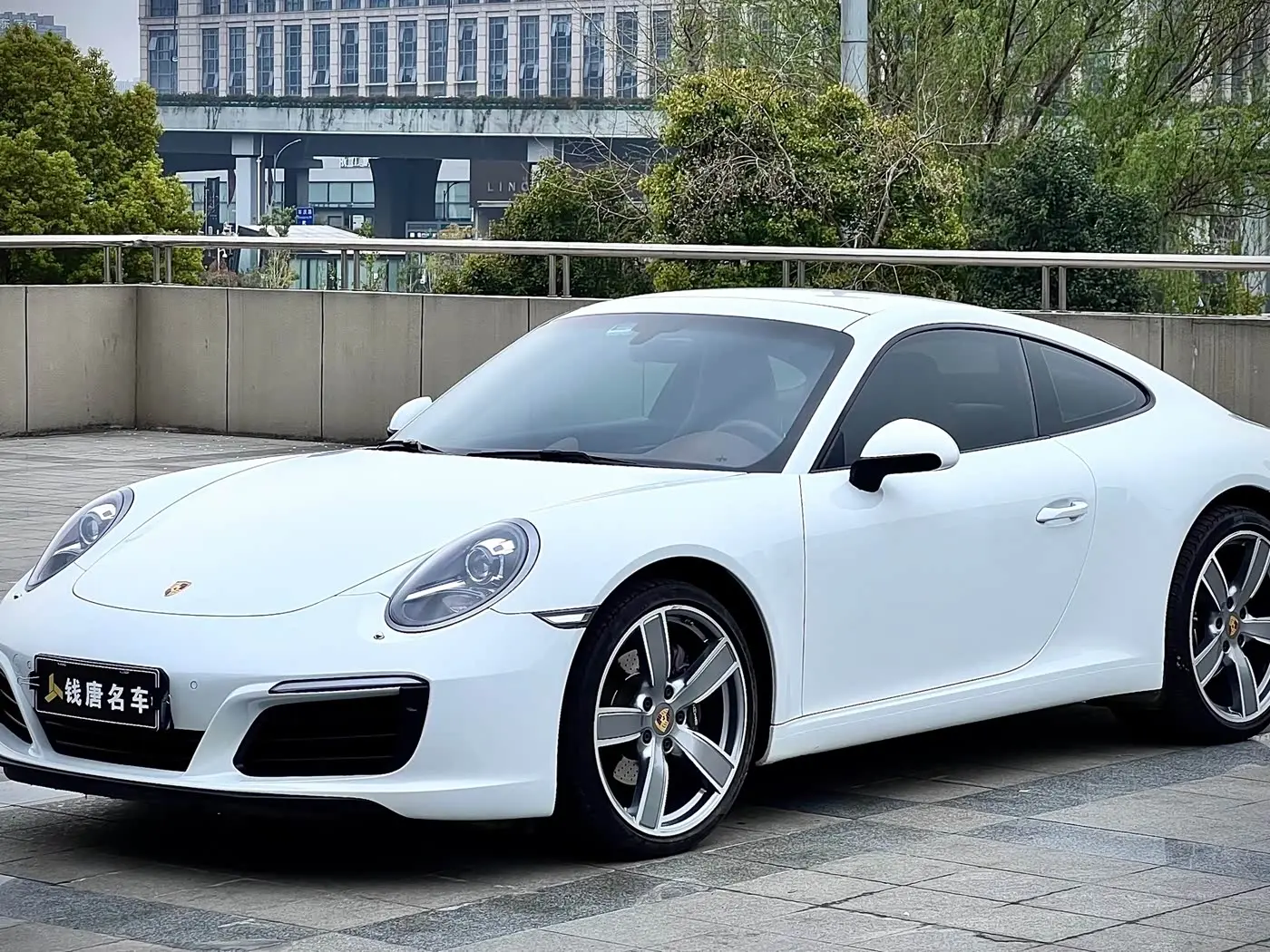Porsche 911 2018 — Şəkil 15/16