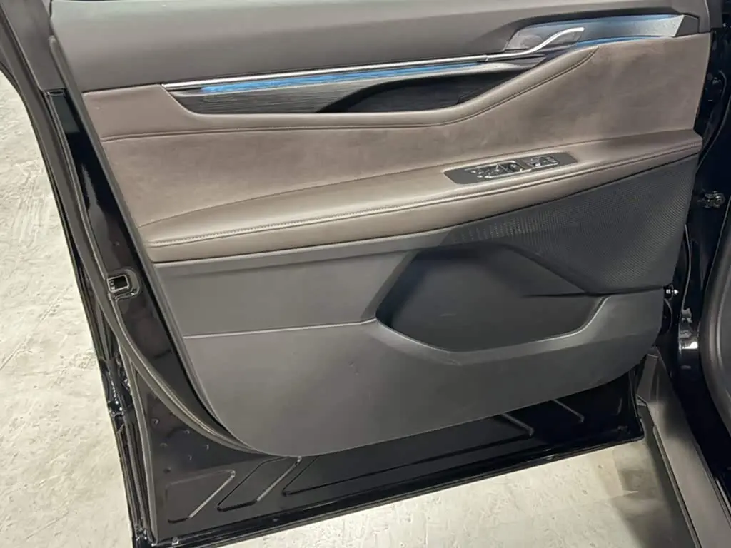 Ford Edge 2025 — Şəkil 13/20