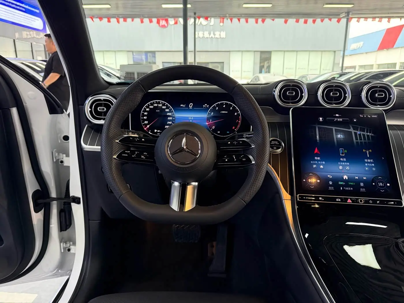 Mercedes-Benz GLC 2023 — Фото 11/15