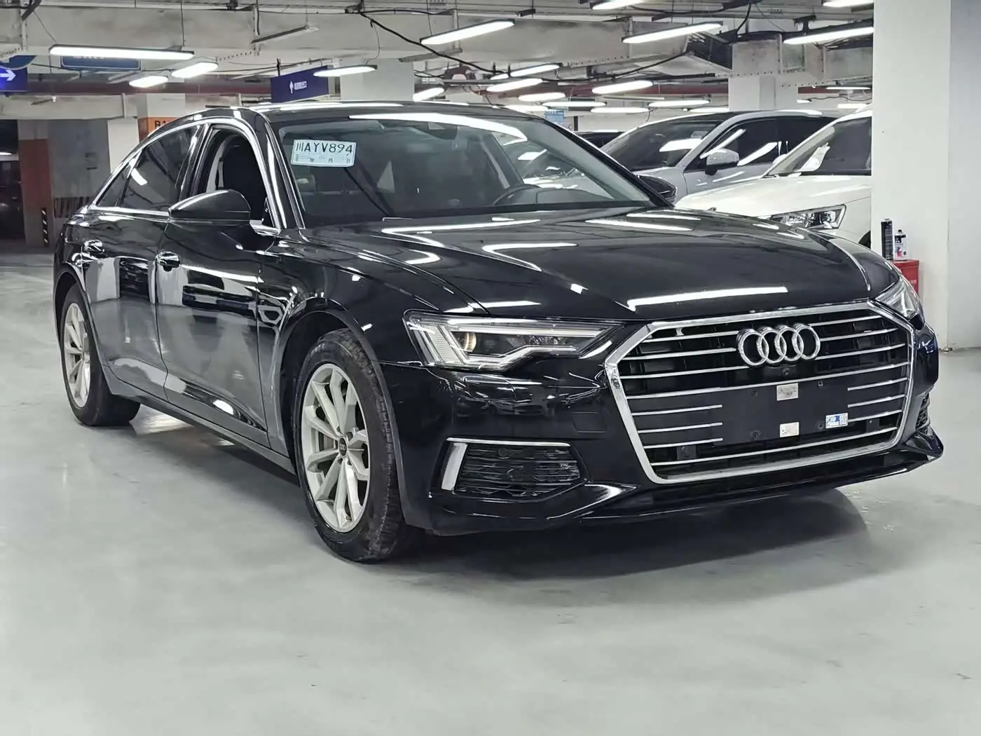 Audi A6L 2022 — Photo 3/17