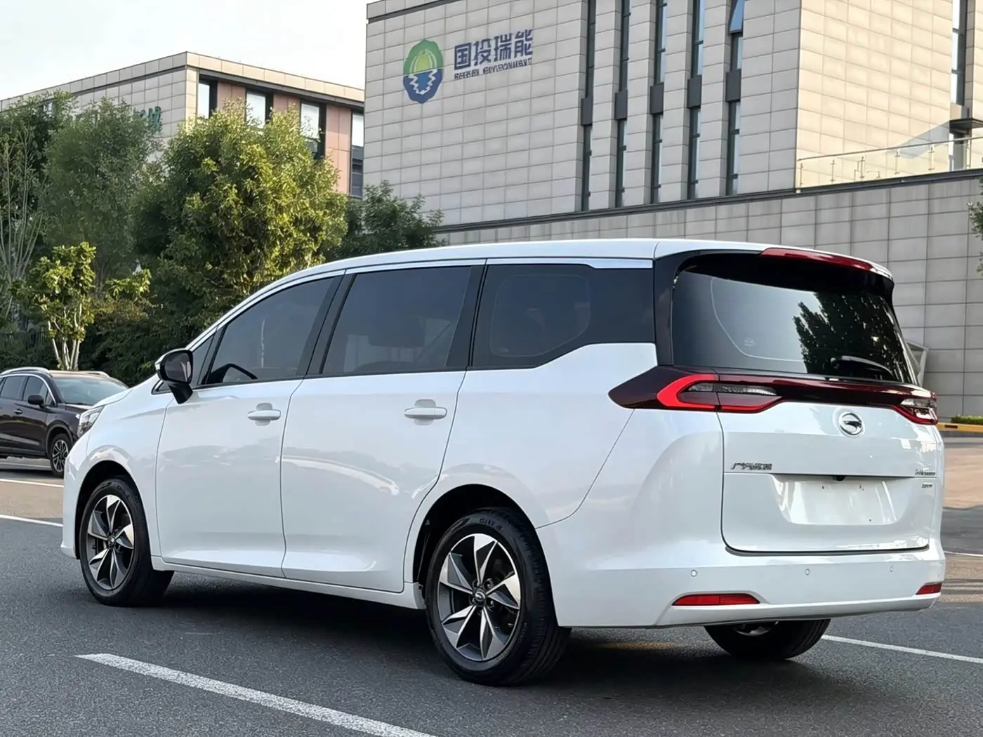 GAC Trumpchi Trumpchi M6 2024 — Фото 9/11