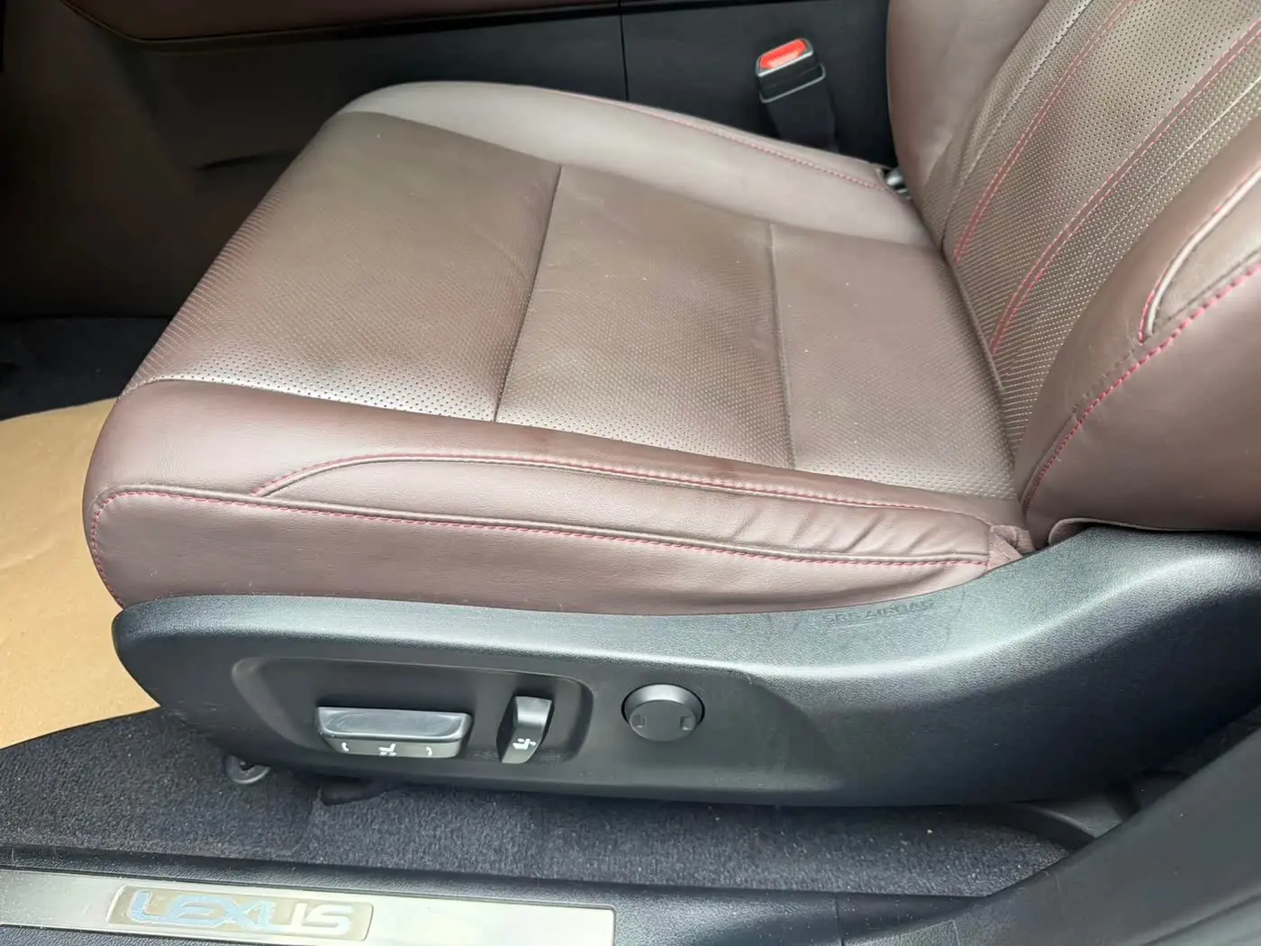 Lexus RX 2021 — ფოტო 16/20