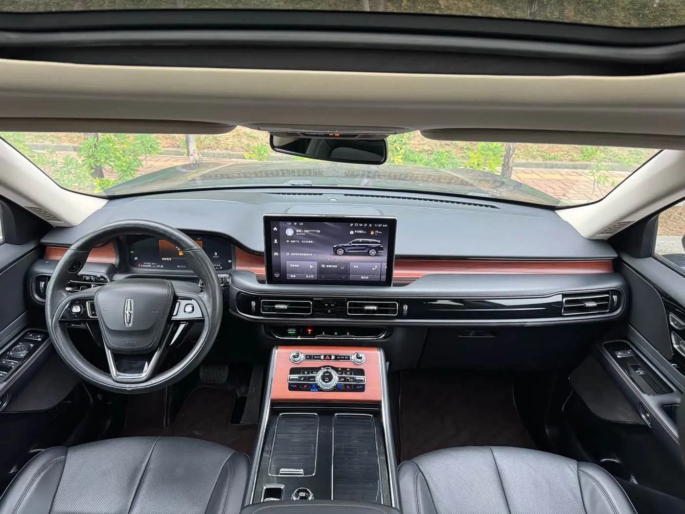 Lincoln Aviator 2021 — Photo 18/20