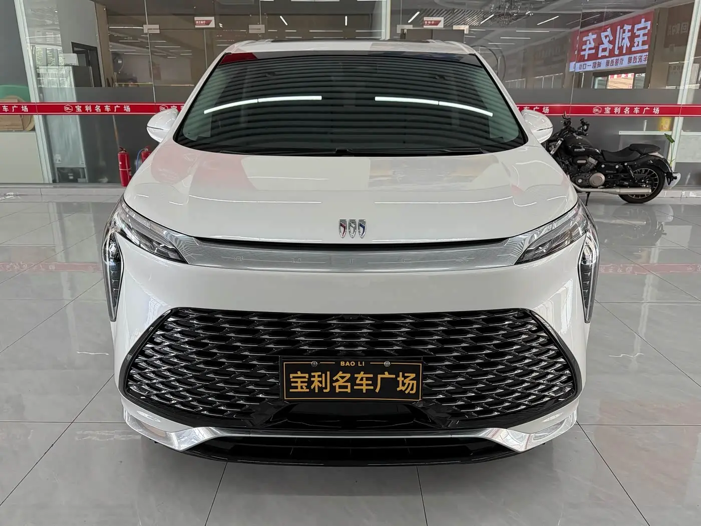 Buick Century 2024 — Photo 1/17