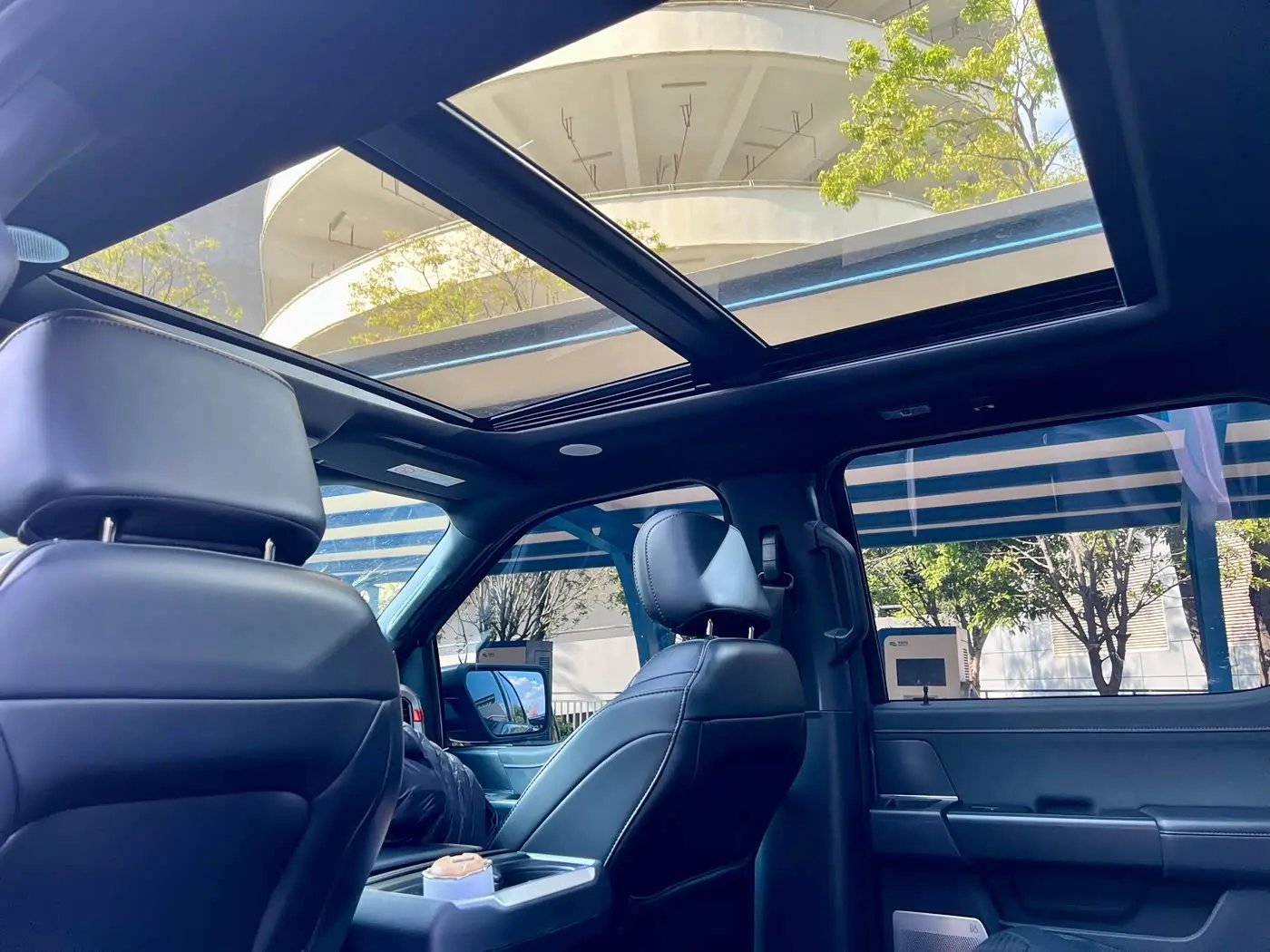 Ford F-150 Raptor 2023 — Photo 5/20