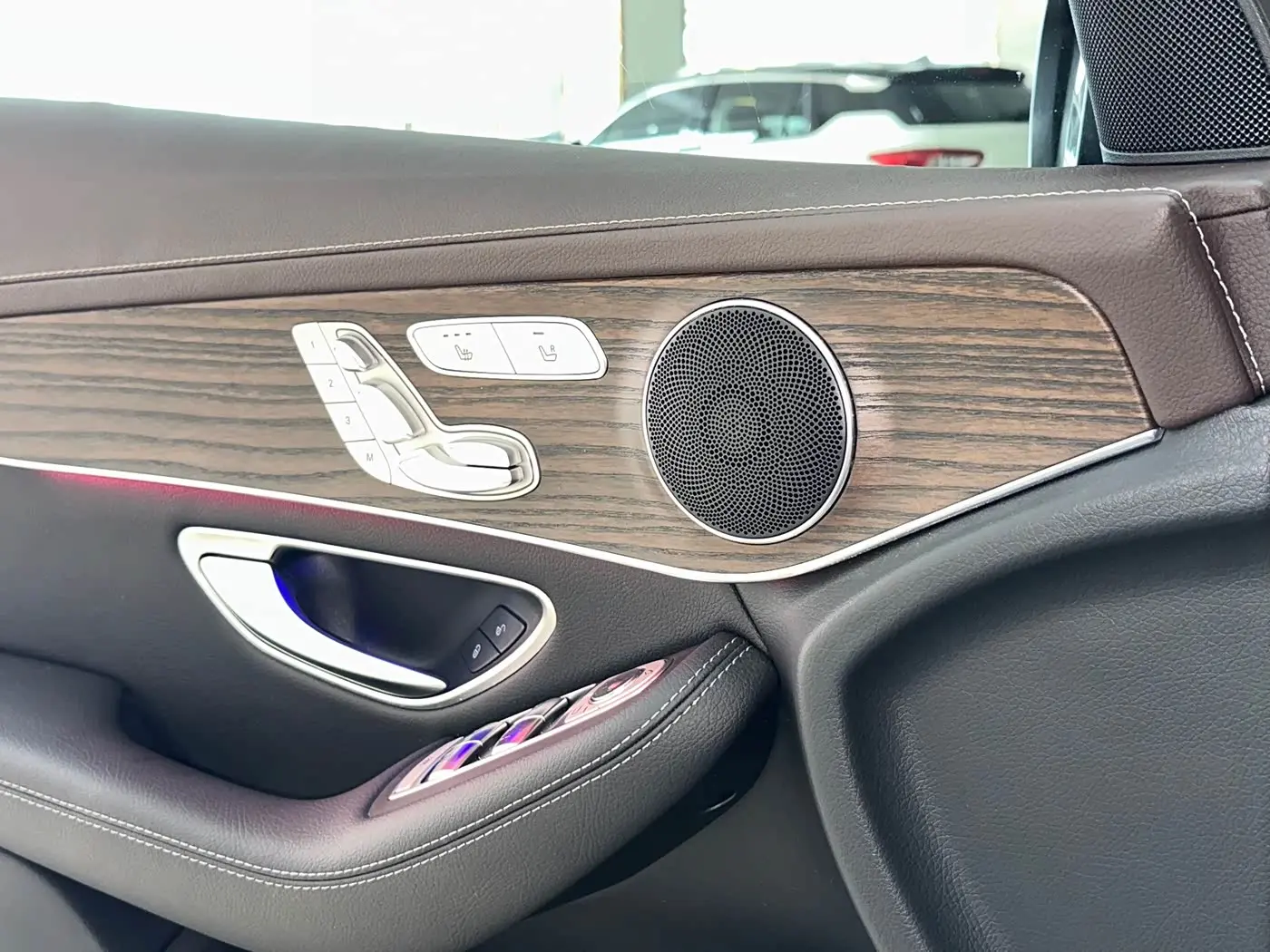 Mercedes-Benz GLC 2022 — Şəkil 16/17