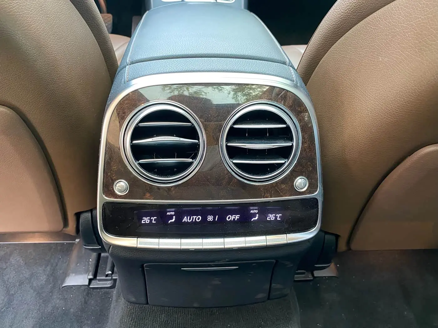 Mercedes-Benz S-Class 2019 — Photo 17/20