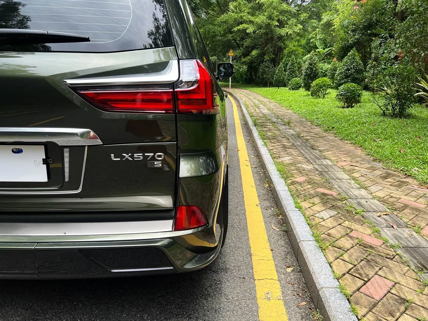 Lexus LX 2022 — Фото 15/20