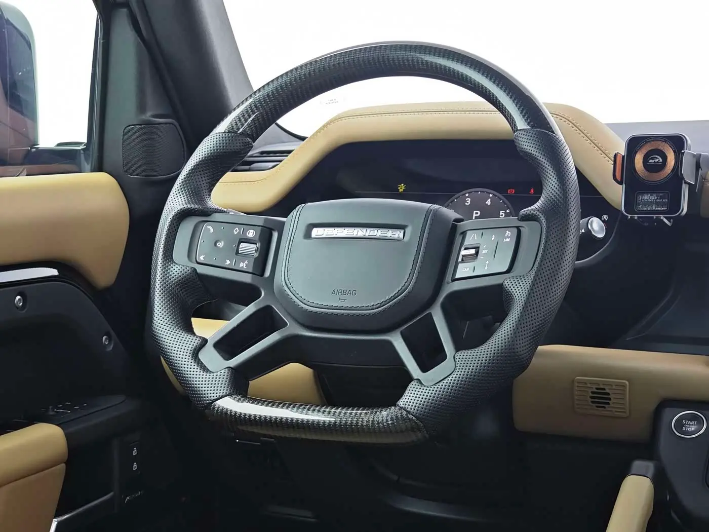 Land Rover Defender 2025 — Фото 11/20