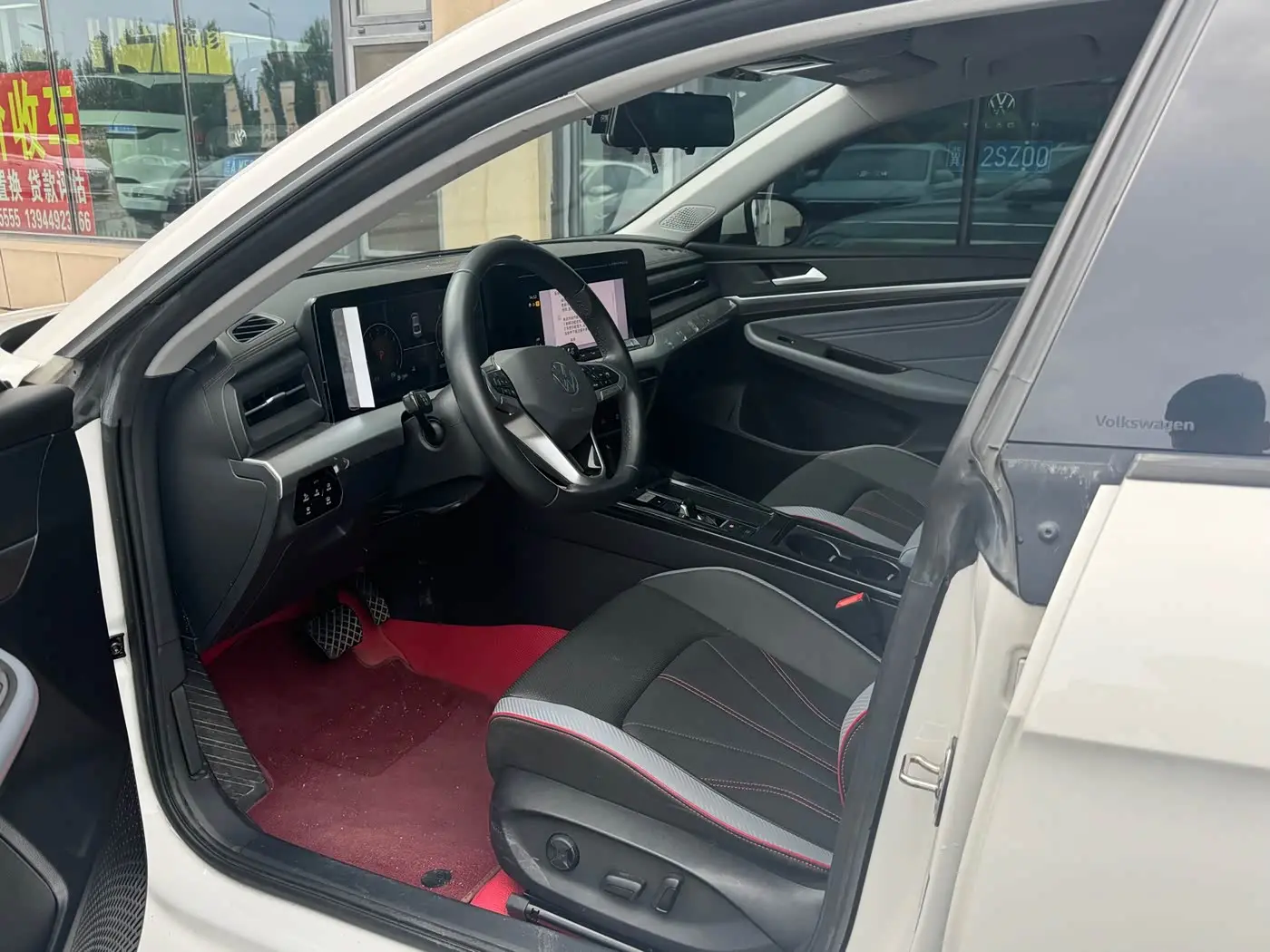 Volkswagen Lamando 2023 — Photo 8/9