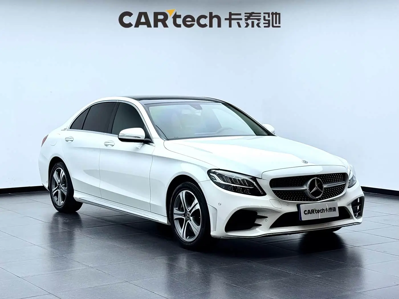 Mercedes-Benz C-Class 2019 — Фото 3/20