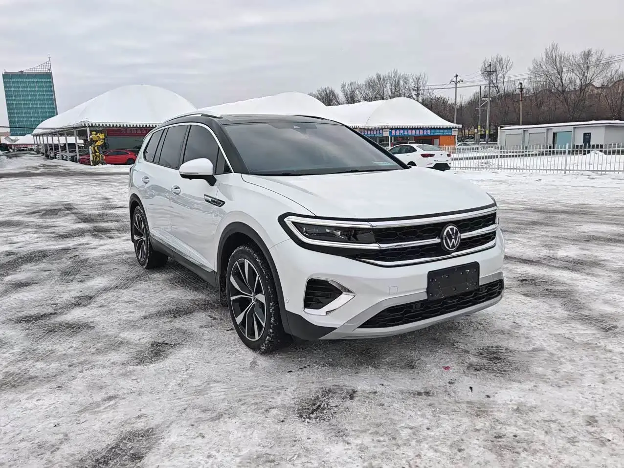 Volkswagen Talagon 2023 — Photo 1/9