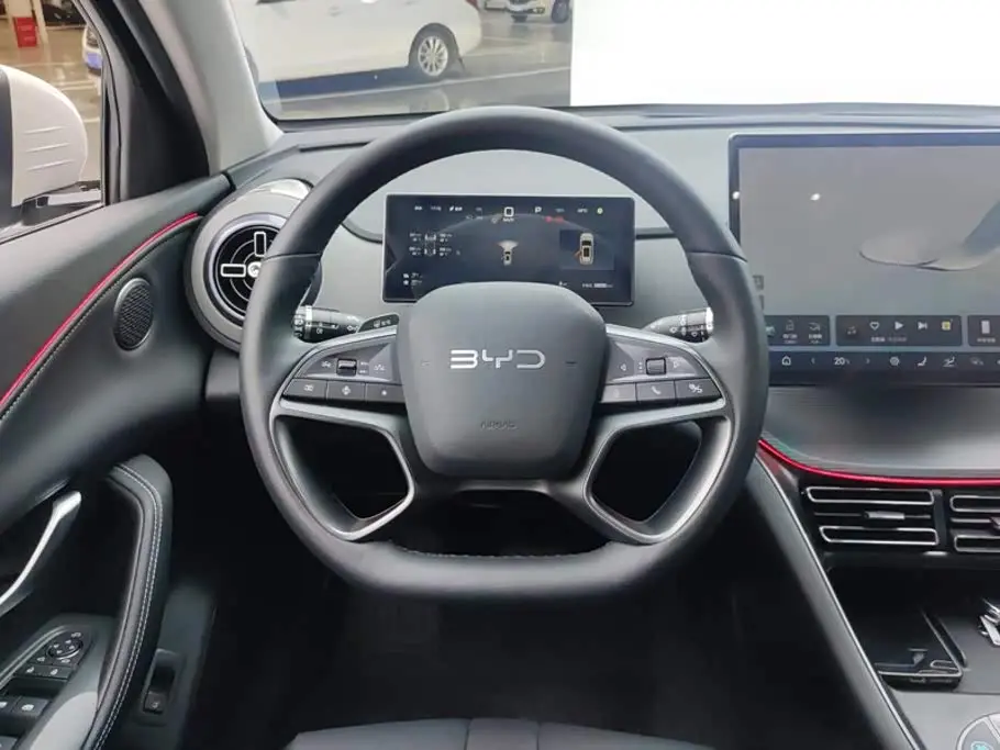 BYD Seal 05 DM-i 2026 — Photo 15/16