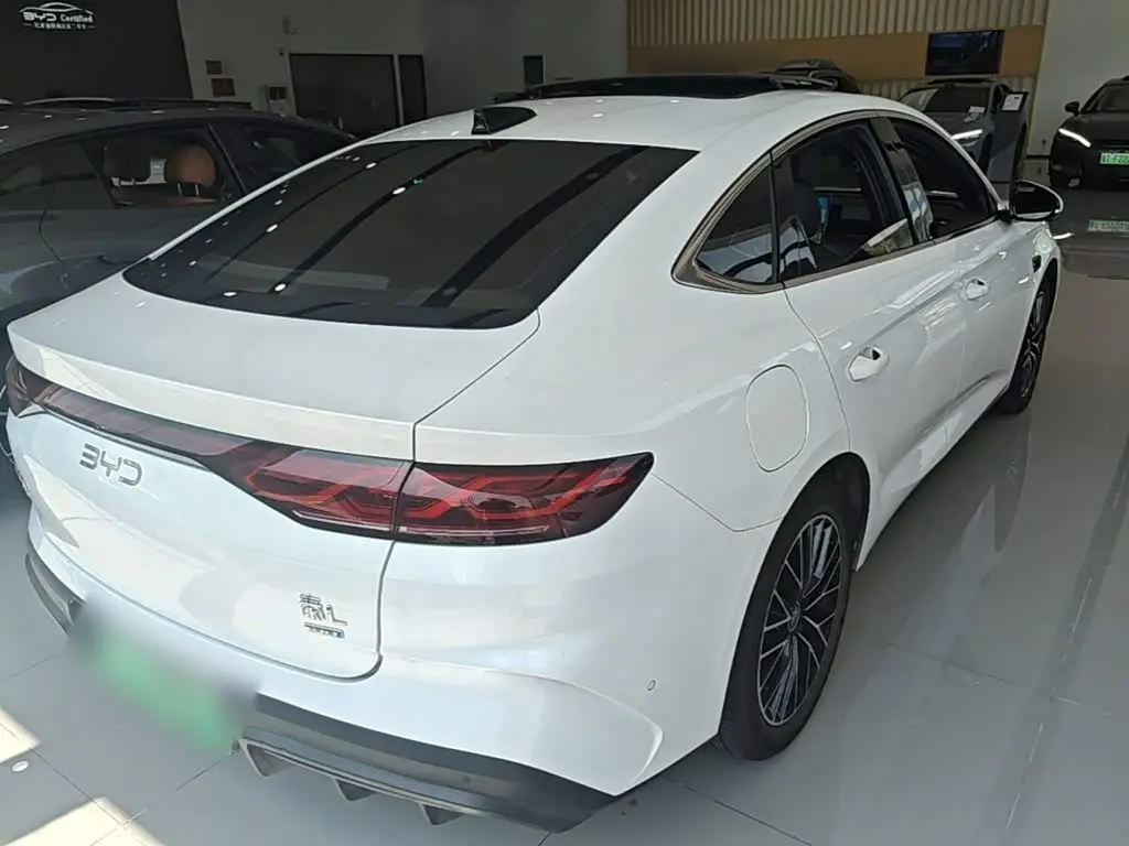 BYD Qin L 2025 — Photo 7/20