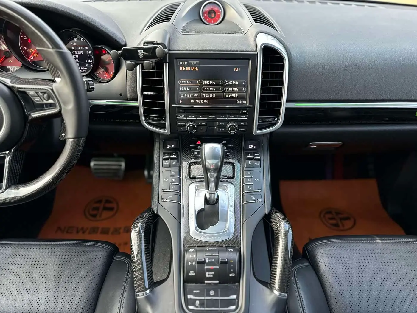 Porsche Cayenne 2015 — Şəkil 9/20