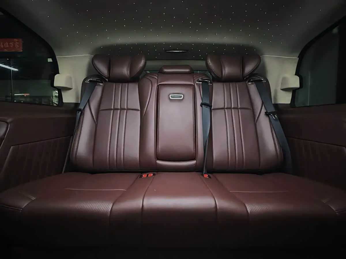 Mercedes-Benz Vito 2023 — Photo 12/16