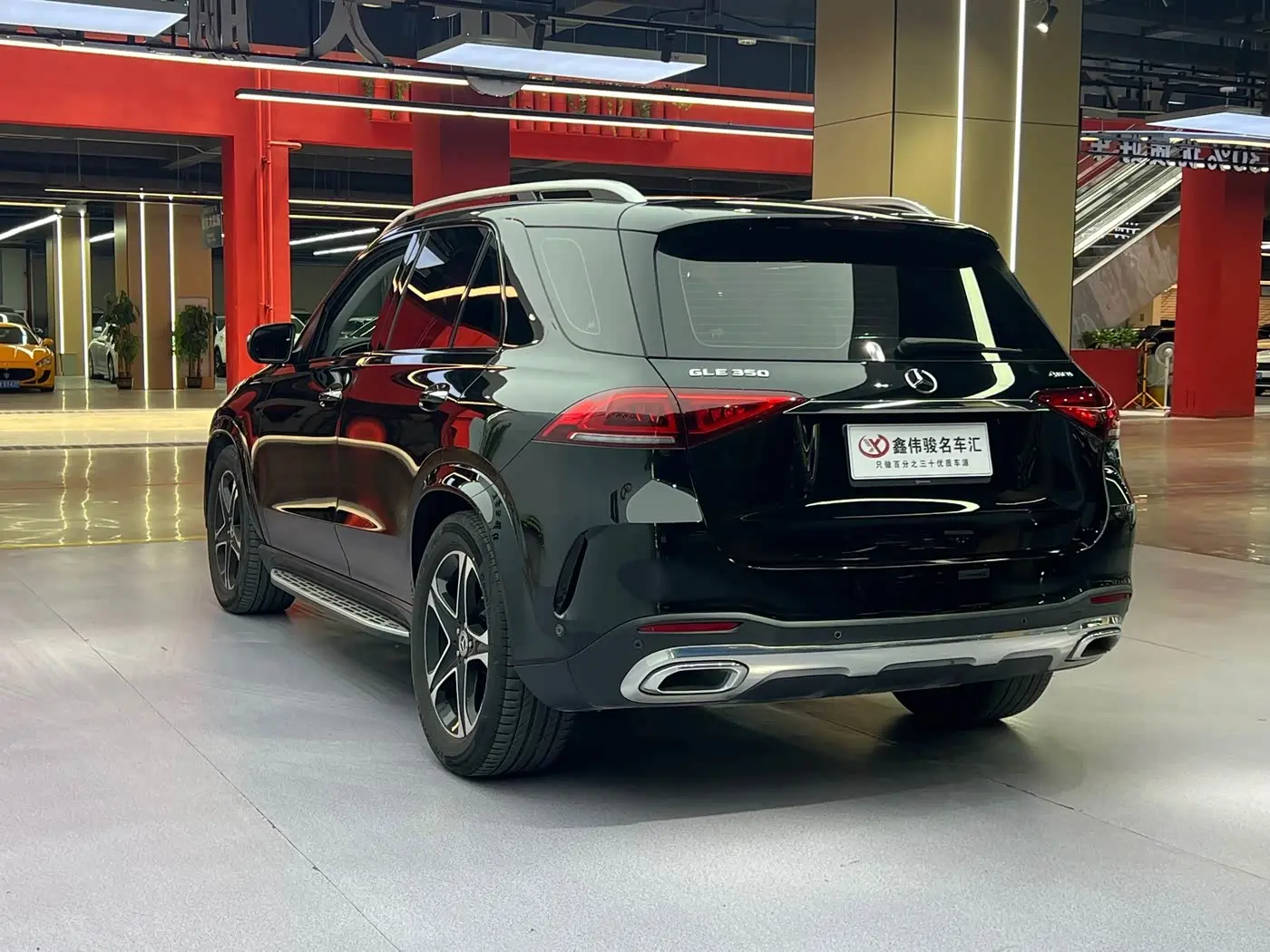 Mercedes-Benz GLE 2023 — Фото 17/17