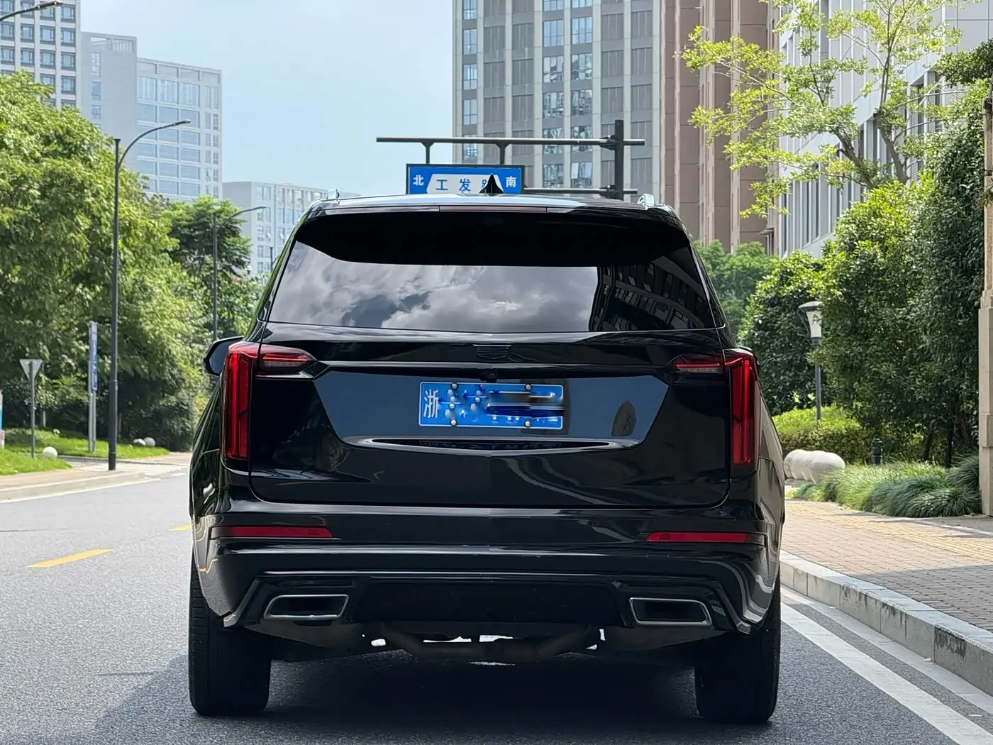 Cadillac XT6 2023 — Фото 15/20