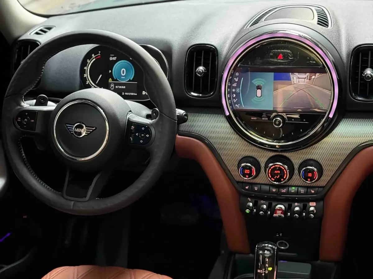 MINI COUNTRYMAN 2021 — Фото 15/15