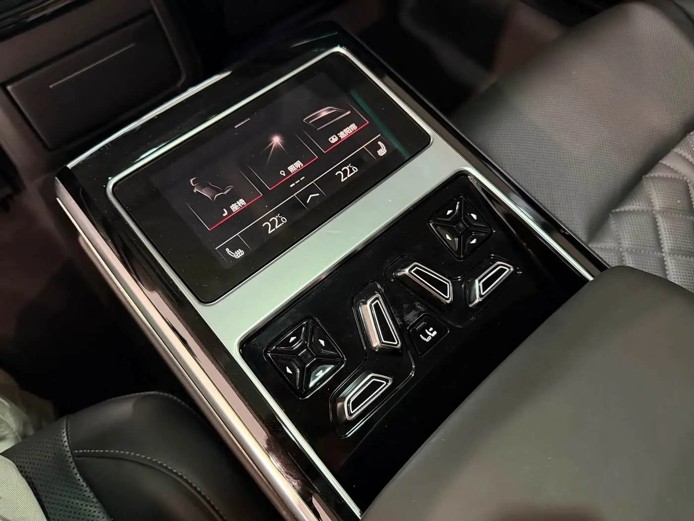Audi A8 2023 — Photo 9/9