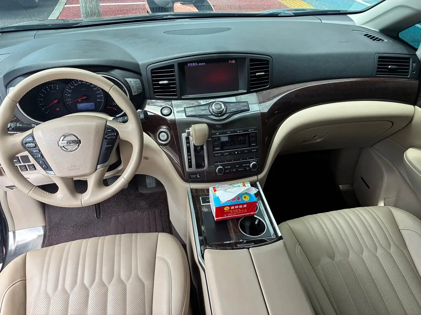 Nissan Quest 2015 — Фото 9/12