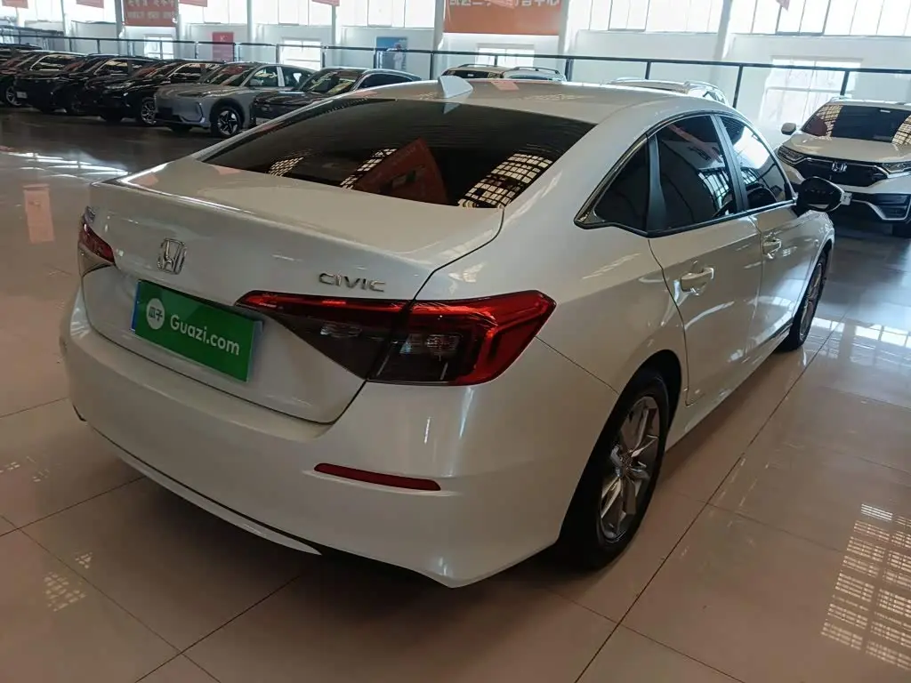 Honda Civic 2022 — Photo 5/20