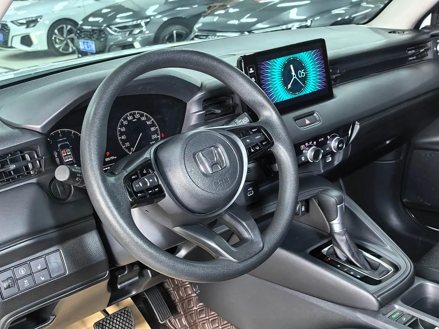 Honda Vezel 2023 — Фото 13/20