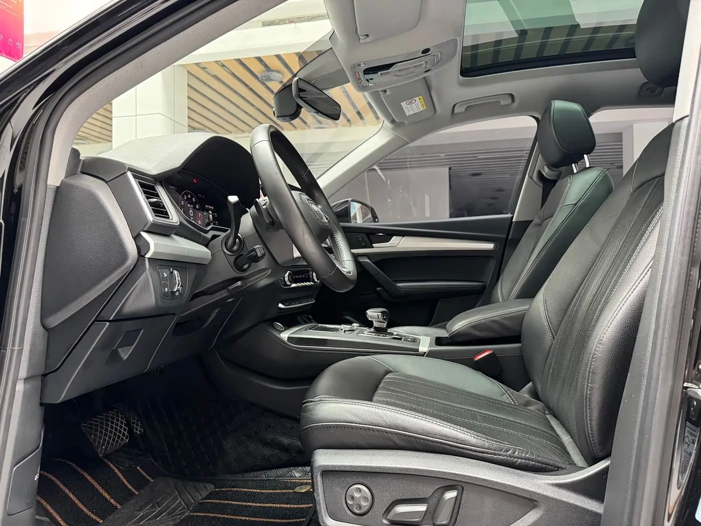 Audi Q5L 2021 — Фото 10/20