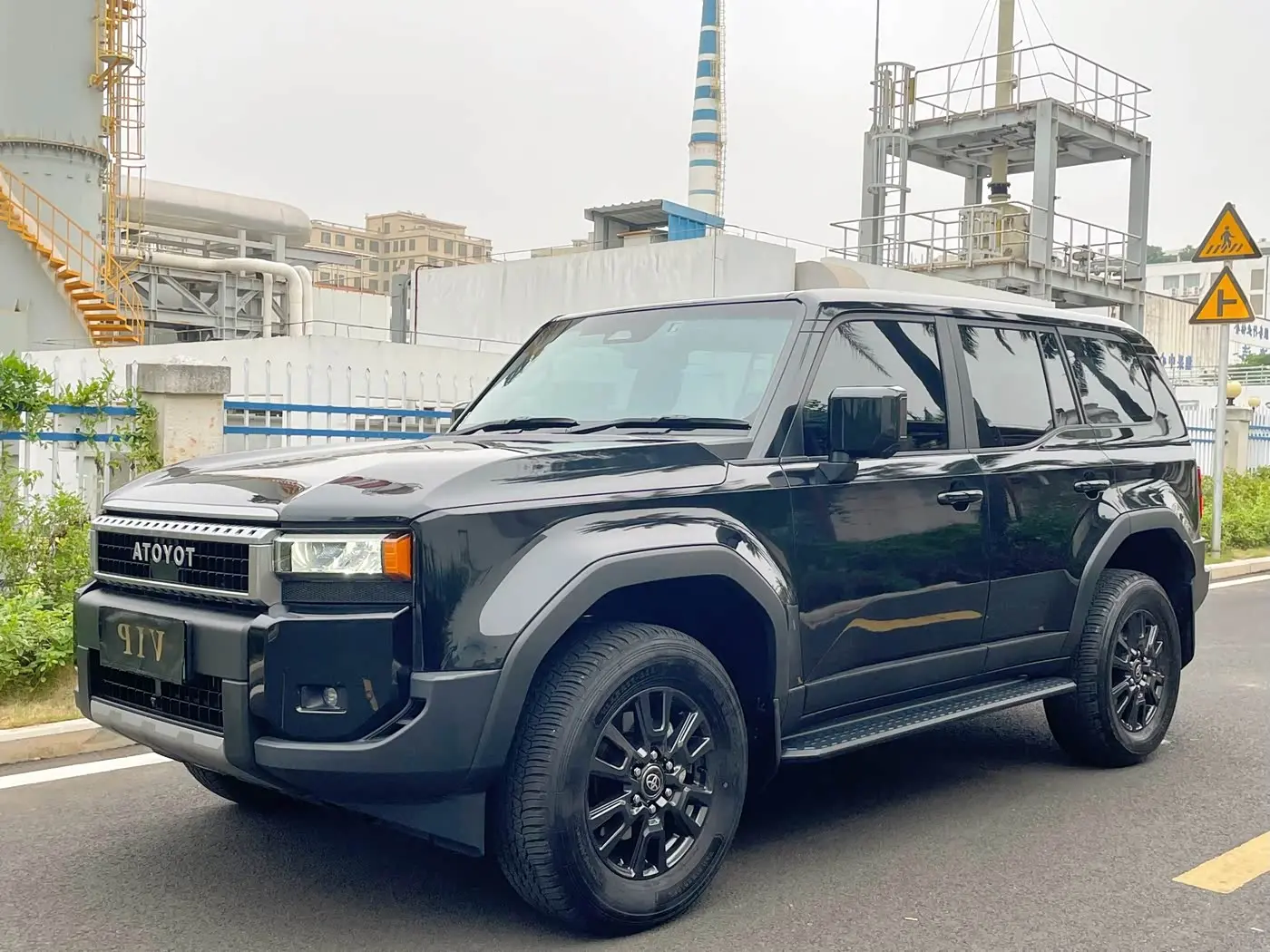 Toyota Prado 2025 — Photo 2/20