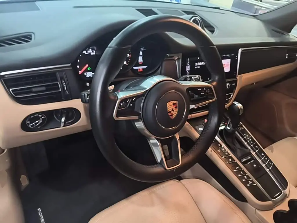 Porsche Macan 2020 — Şəkil 11/20