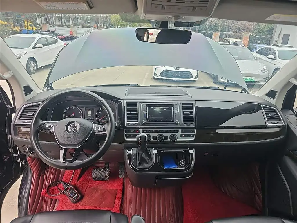 Volkswagen Multivan 2019 — Şəkil 6/20