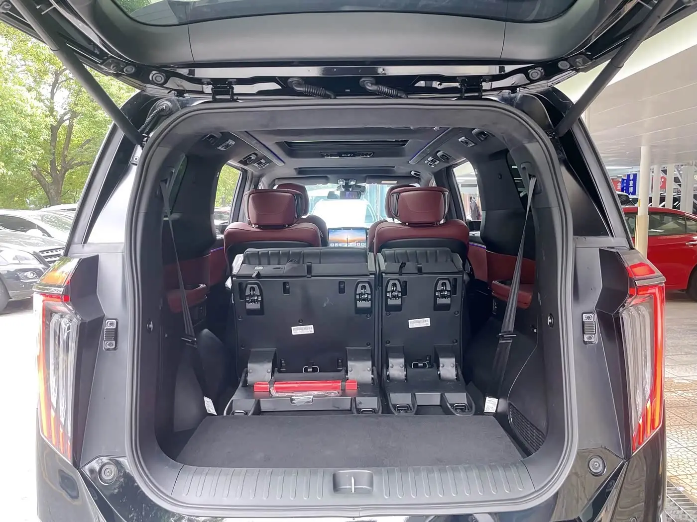 GAC Trumpchi Trumpchi M8 2024 — Şəkil 12/20