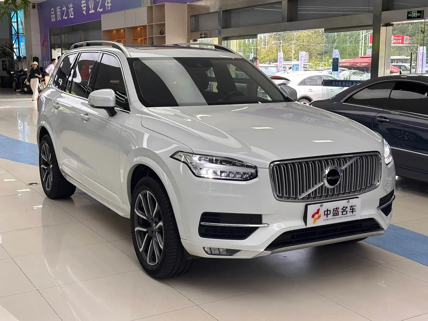 Volvo XC90 2017 — Şəkil 3/20