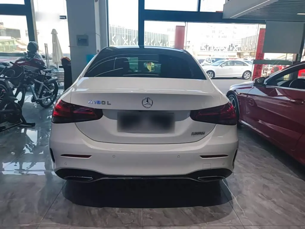 Mercedes-Benz A-Class 2021 — Фото 6/20