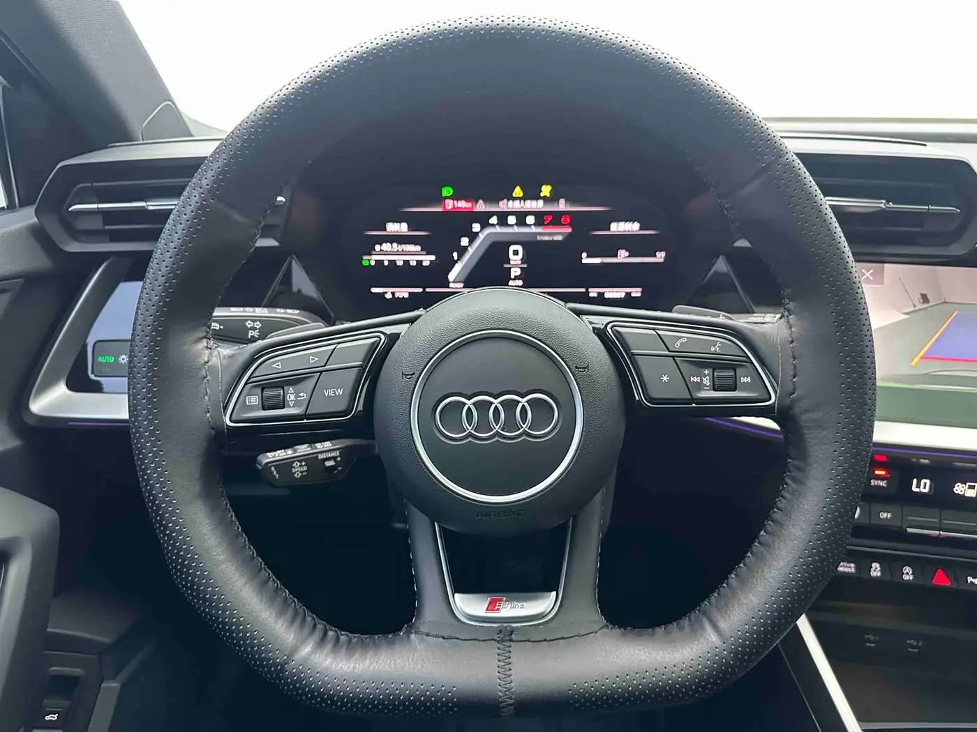 Audi A3 2023 — Фото 16/18