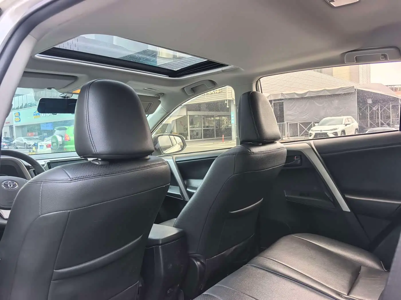 Toyota RAV4 Rongfang 2017 — ფოტო 16/20