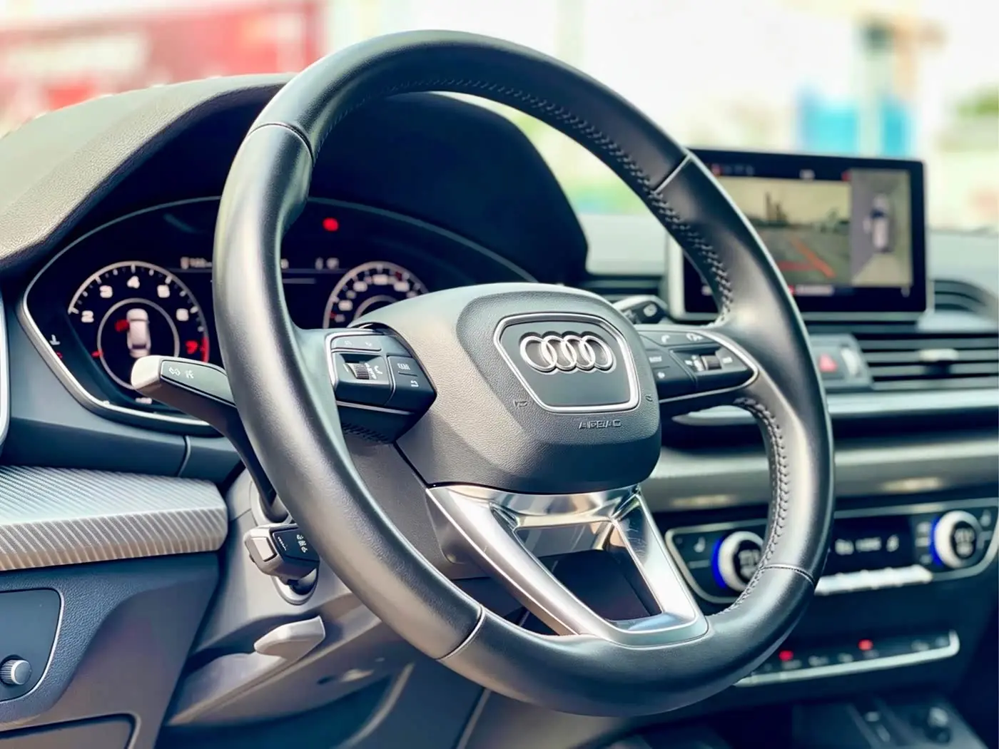 Audi Q5L 2021 — Фото 14/16