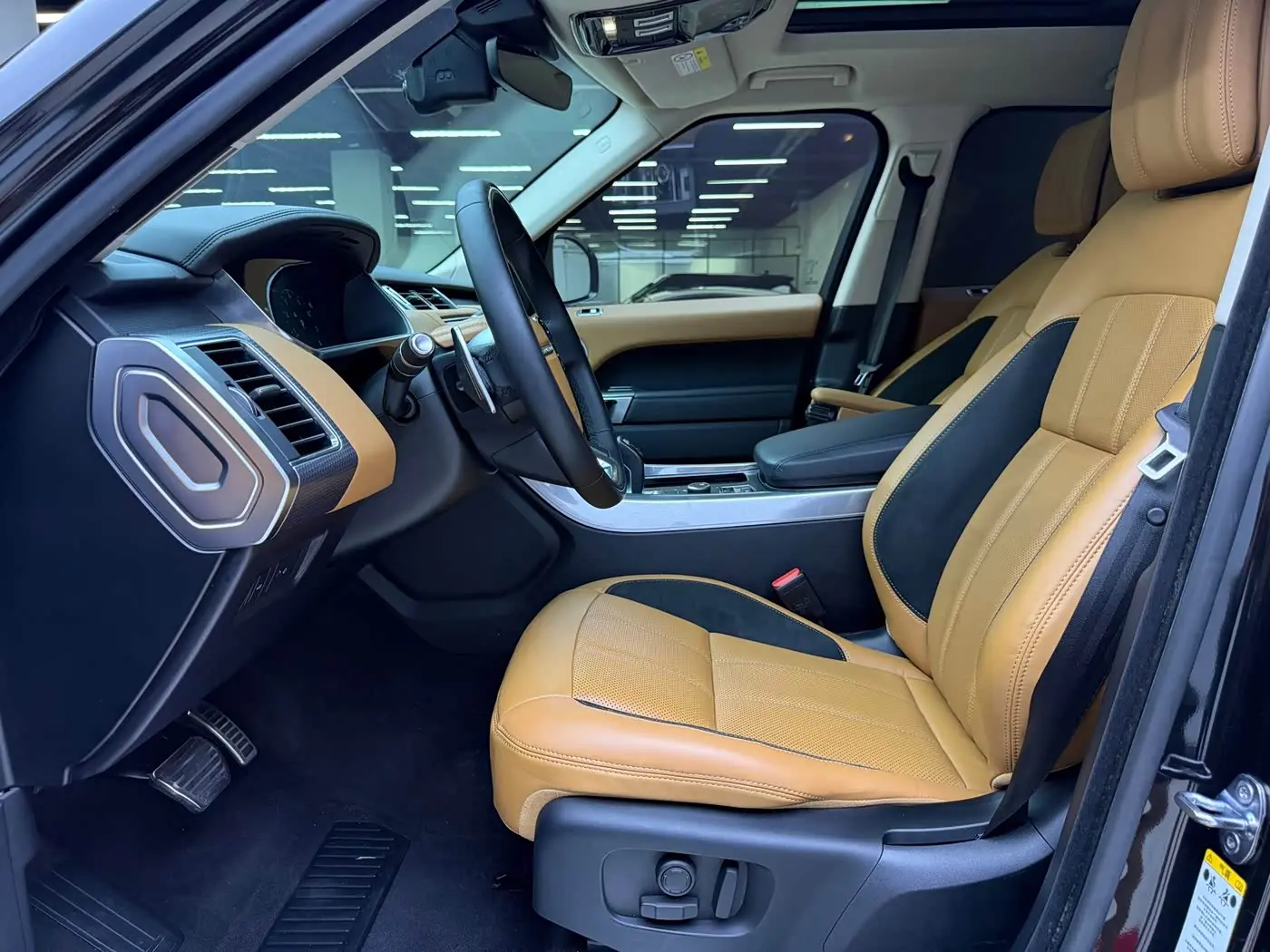 Land Rover Range Rover Sport 2018 — Şəkil 12/16