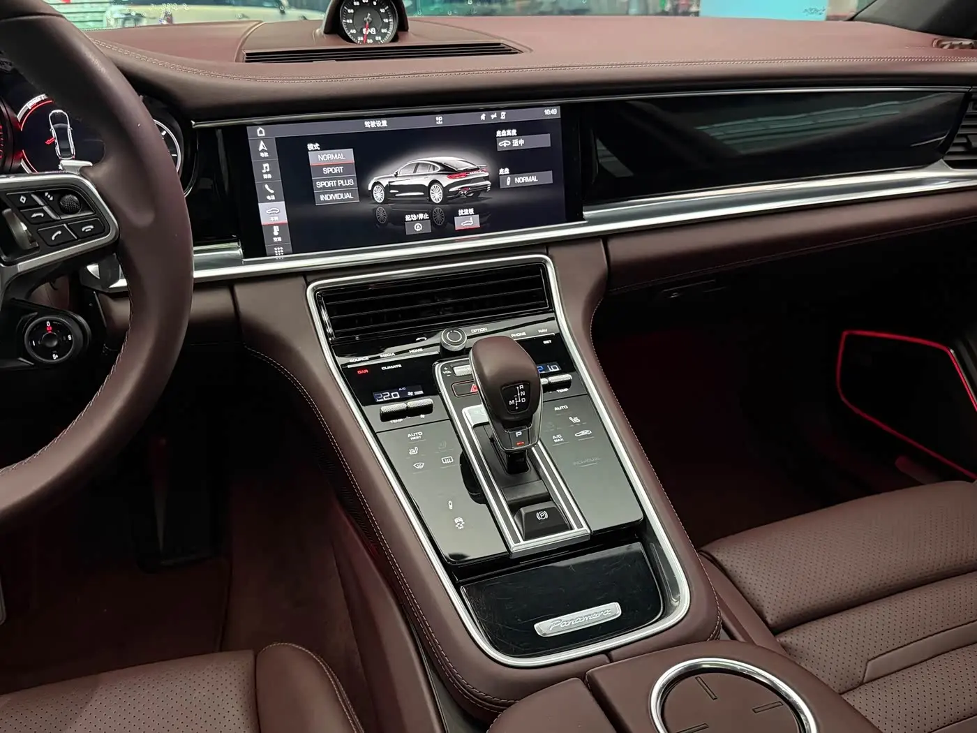 Porsche Panamera 2018 — Фото 10/13