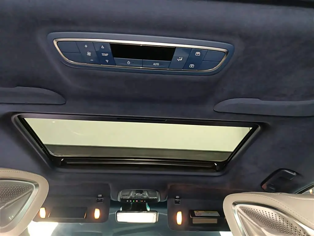 Buick GL8 2022 — Photo 18/20