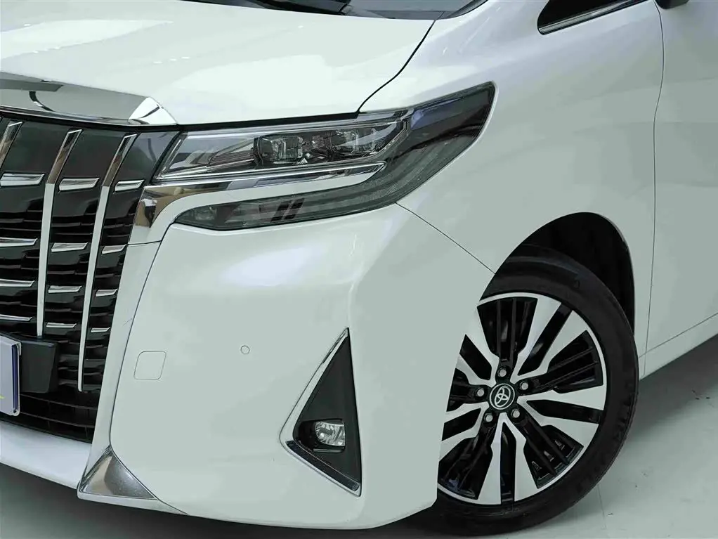 Toyota Alphard 2019 — Photo 20/20