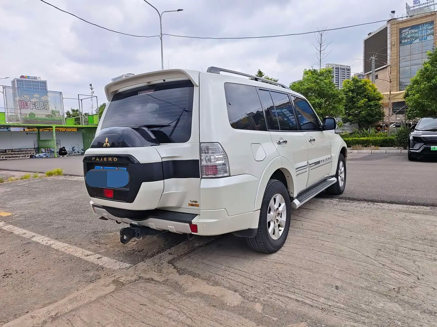 Mitsubishi Pajero 2020 — Şəkil 4/12